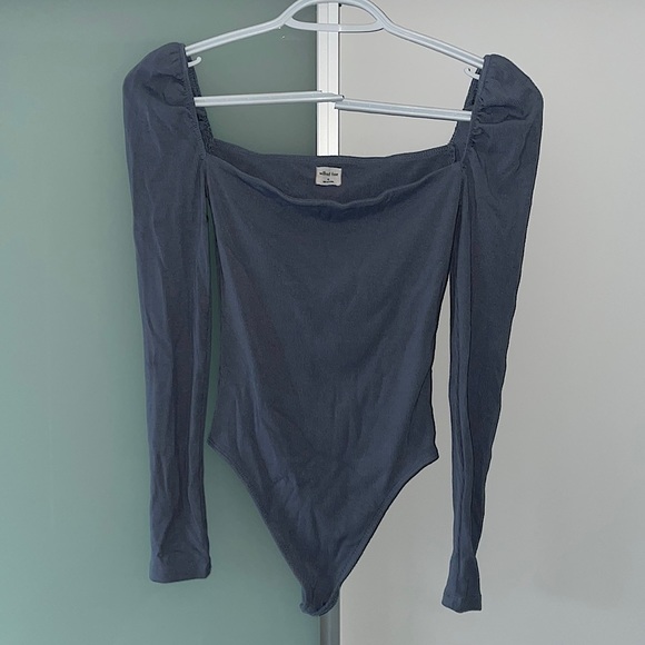 Aritzia bodysuit xs - Picture 1 of 3